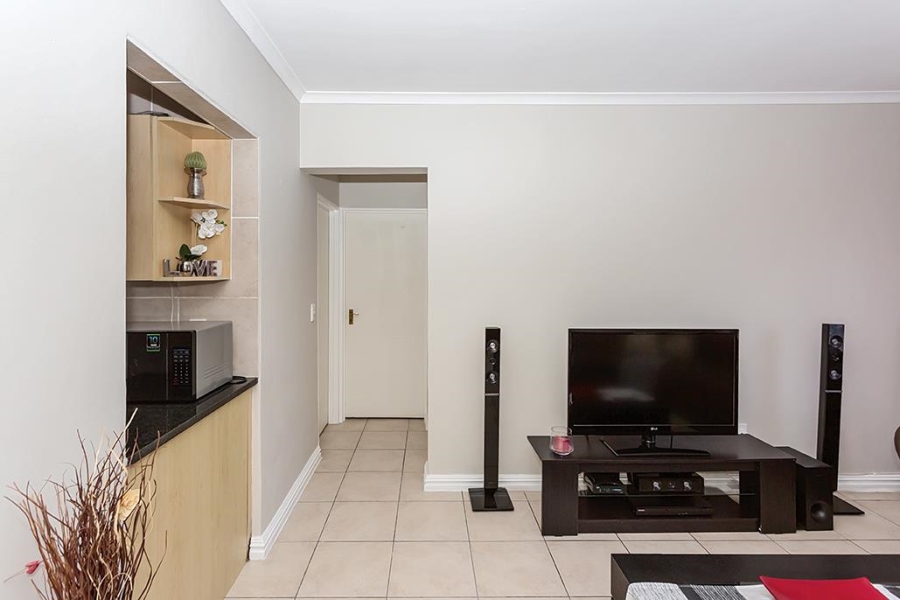 2 Bedroom Property for Sale in Table View Western Cape